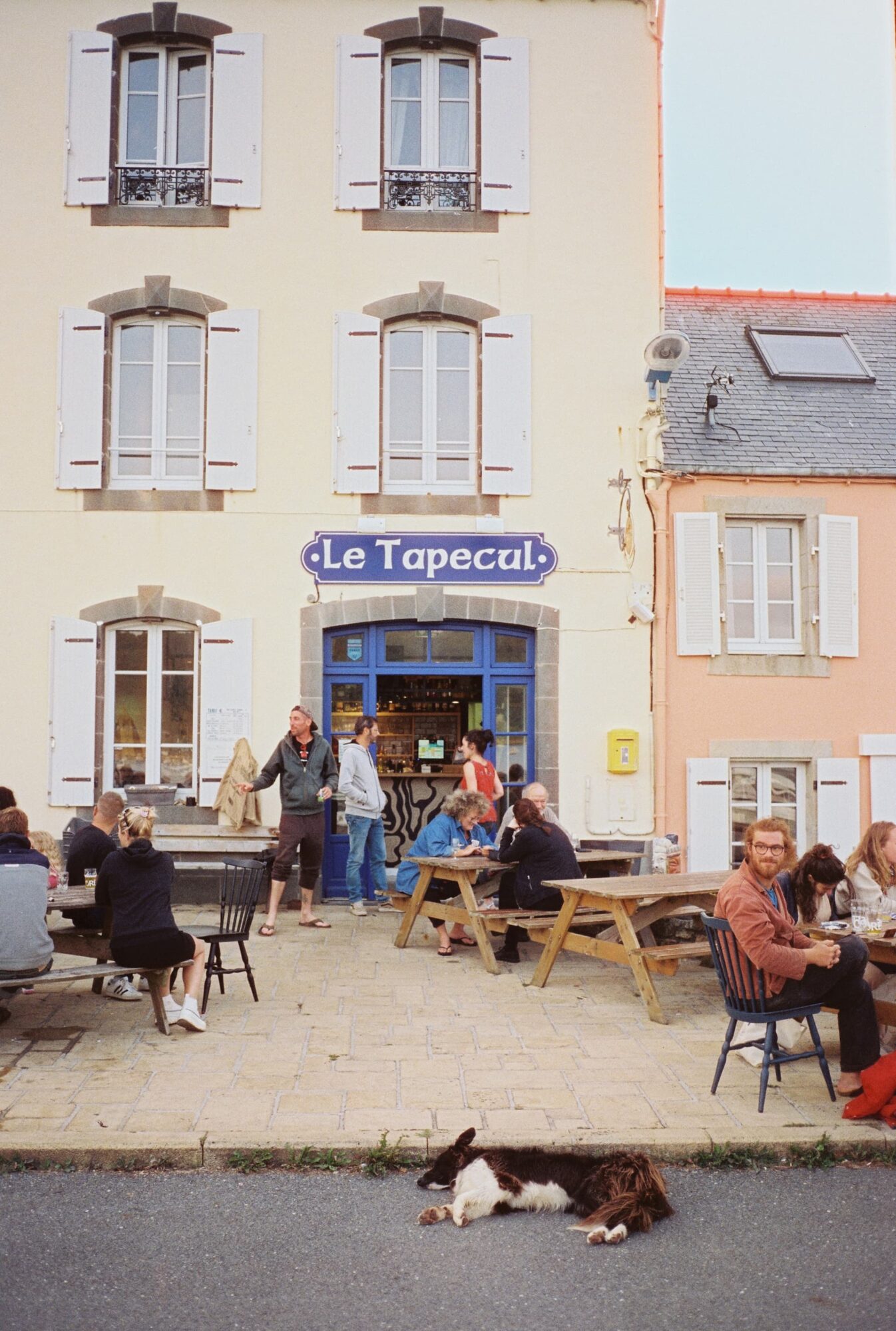 Les emplois liés au tourisme en Bretagne en 2024 - Tourisme Bretagne